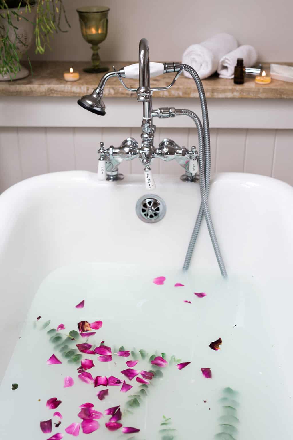 5 Ways to Create a Relaxing Rose Petal Bath at Home